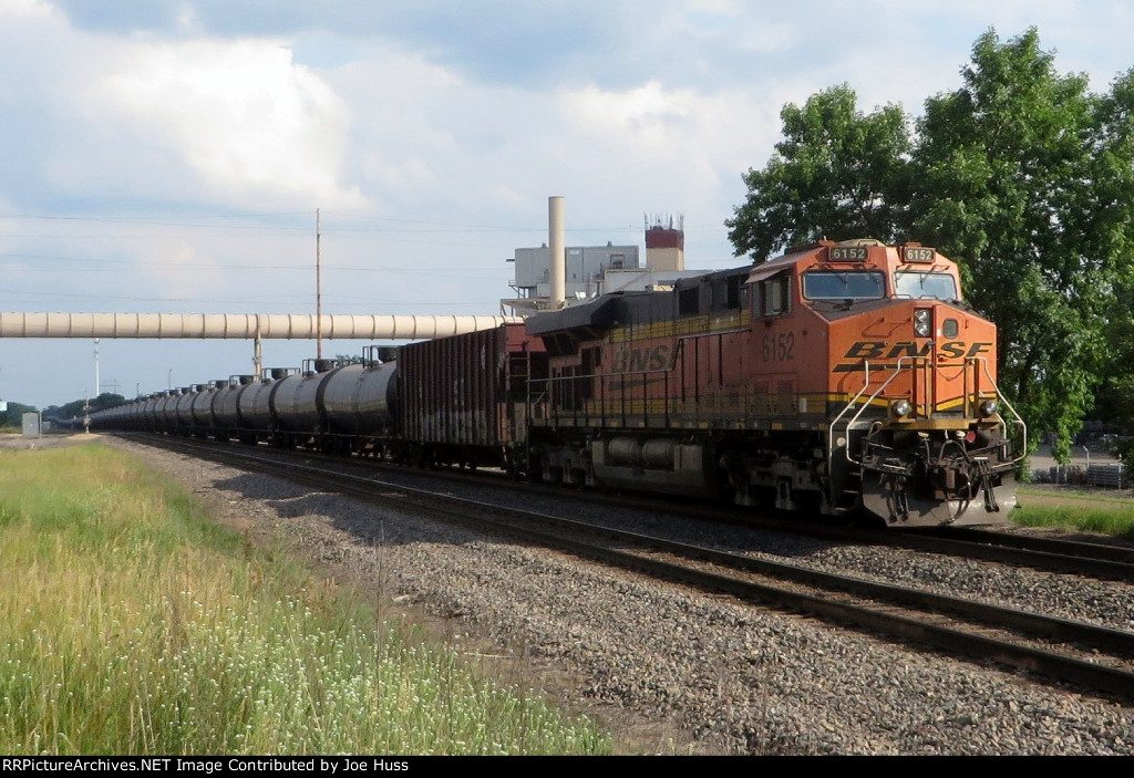 BNSF 6152 DPU